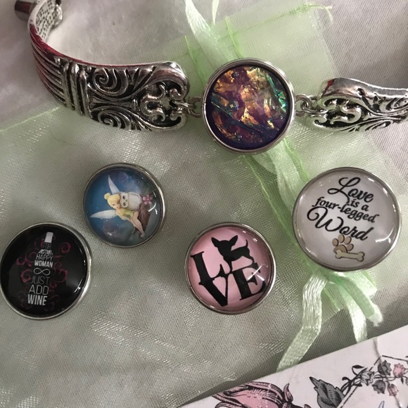 Fun interchangeable bracelet - Picture 3 of 5